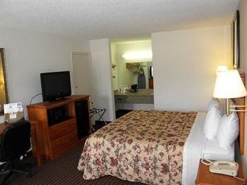 AMERICAS BEST VALUE INN2
