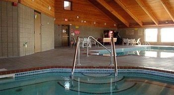AmericInn Iowa City Coralville4