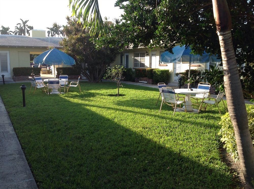 The Grove Beach Vacation Rentals0