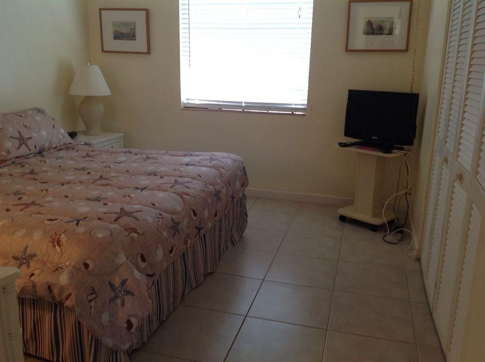 The Grove Beach Vacation Rentals4