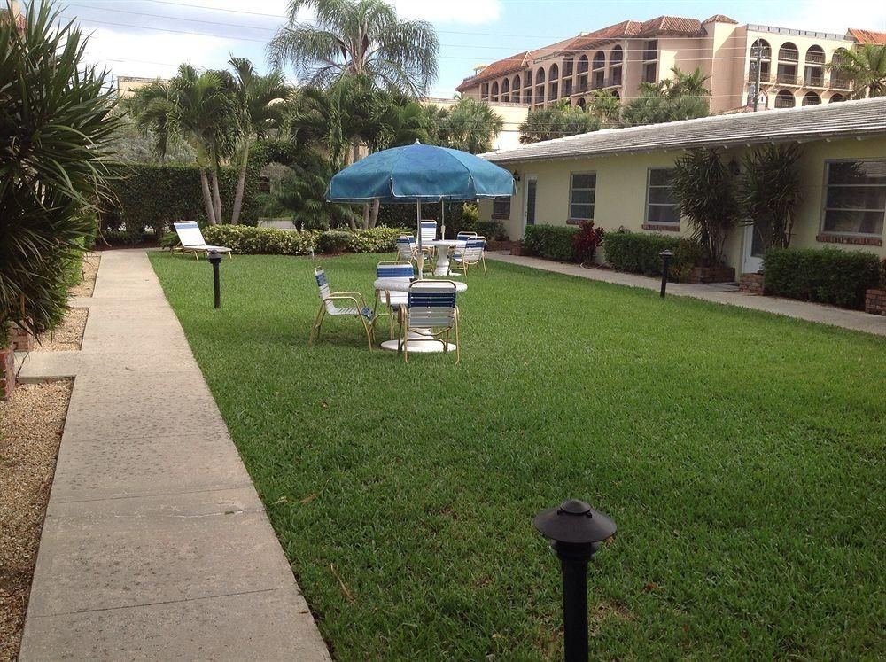 The Grove Beach Vacation Rentals2