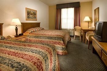 Pear Tree Inn Lafayette3