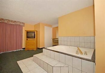 Budget Inn Santa Ana2
