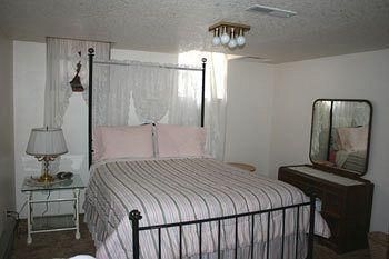 Franklin Street Station B&B3