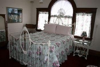 Franklin Street Station B&B2