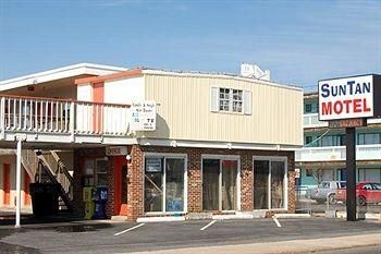 Suntan Motel0