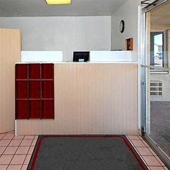 Economy Inn Safford3