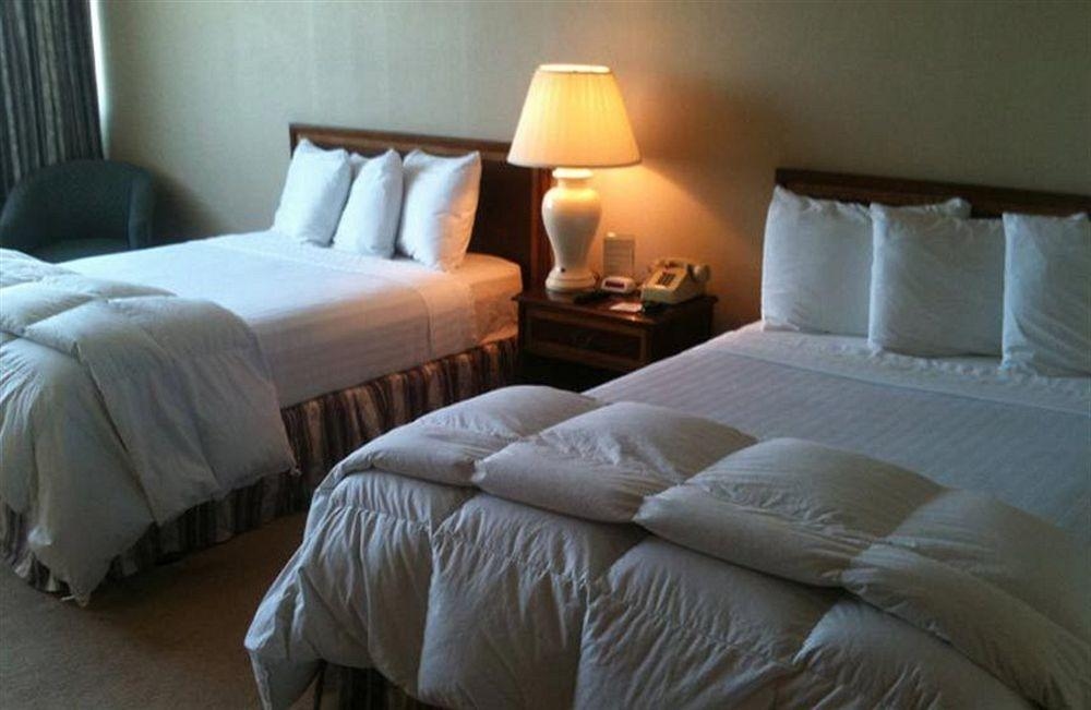 Austin Hotel & Convention Center4