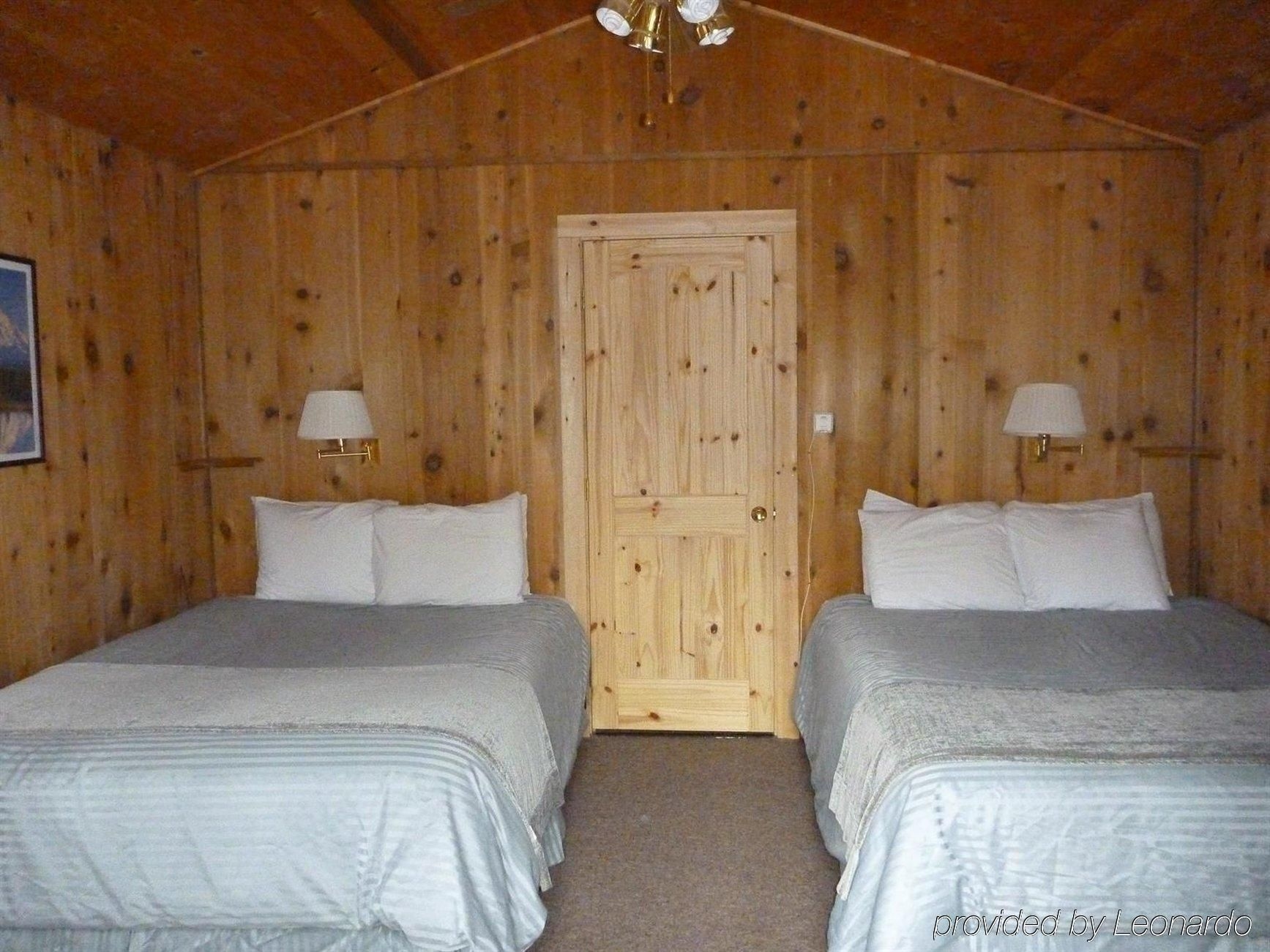 McKinley Creekside Cabins3