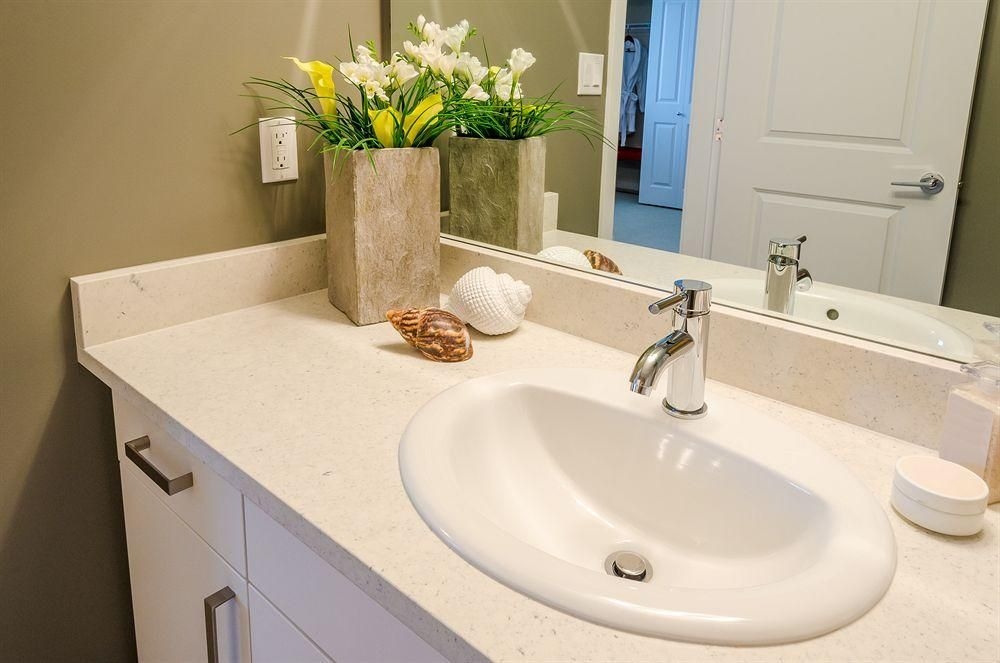 Yellowstone Condo Suites4