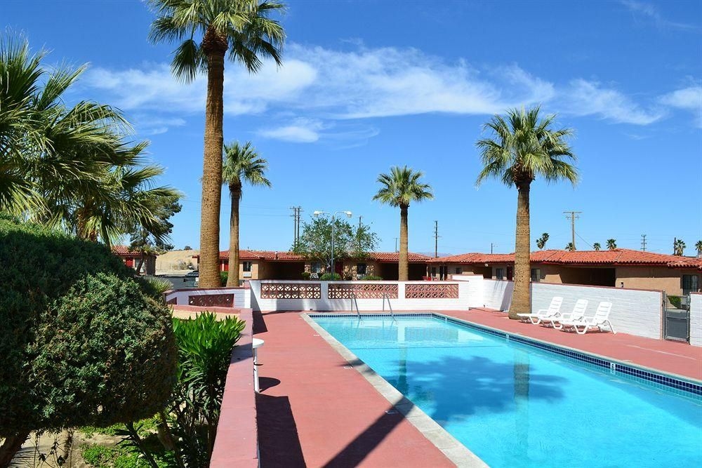 El Rancho Dolores Motel0