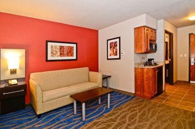 ASTORIA HOTEL AND EVENT CENTER0