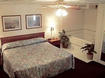 El Patio Motel0