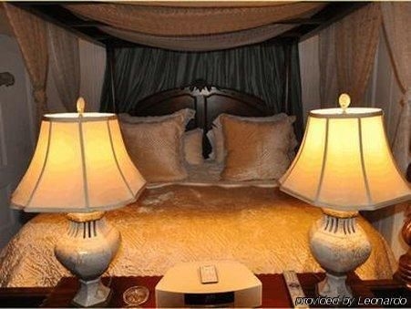 The Olde Savannah Inn0