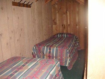 The Viking Lodge and Ski Shop2