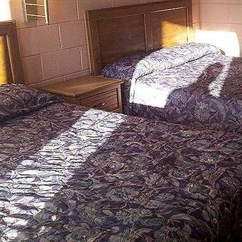 Crescent Motel Franklinton2