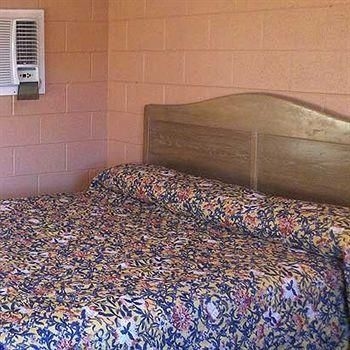 Crescent Motel Franklinton0