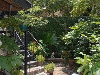 Joan's on Jones Bed & Breakfast2