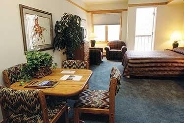 Slopeside Condominiums1