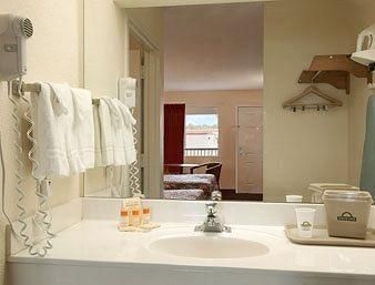 Days Inn Rincon2