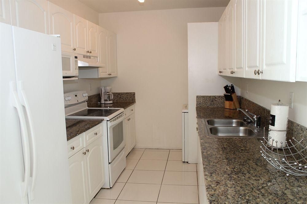 Luxury Apartments At Intracoastal3