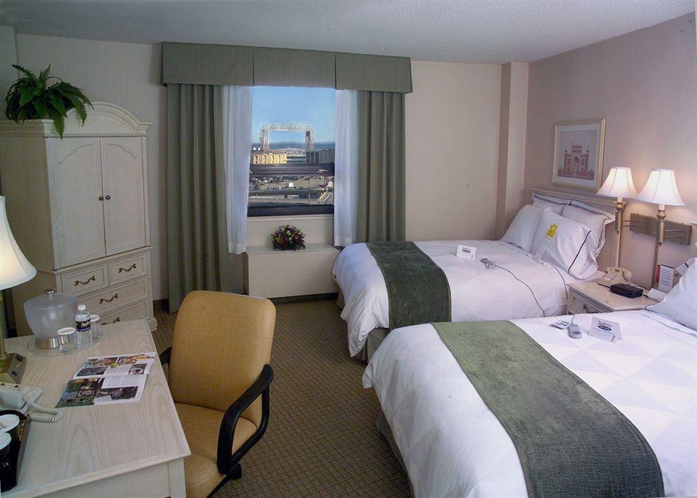 Radisson Hotel Duluth Harborview0