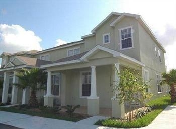 Dream Vacation Homes1