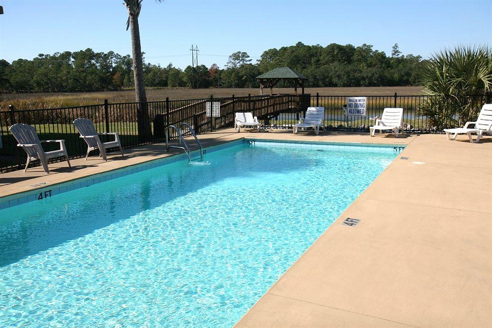 Creekside Lands Inn1