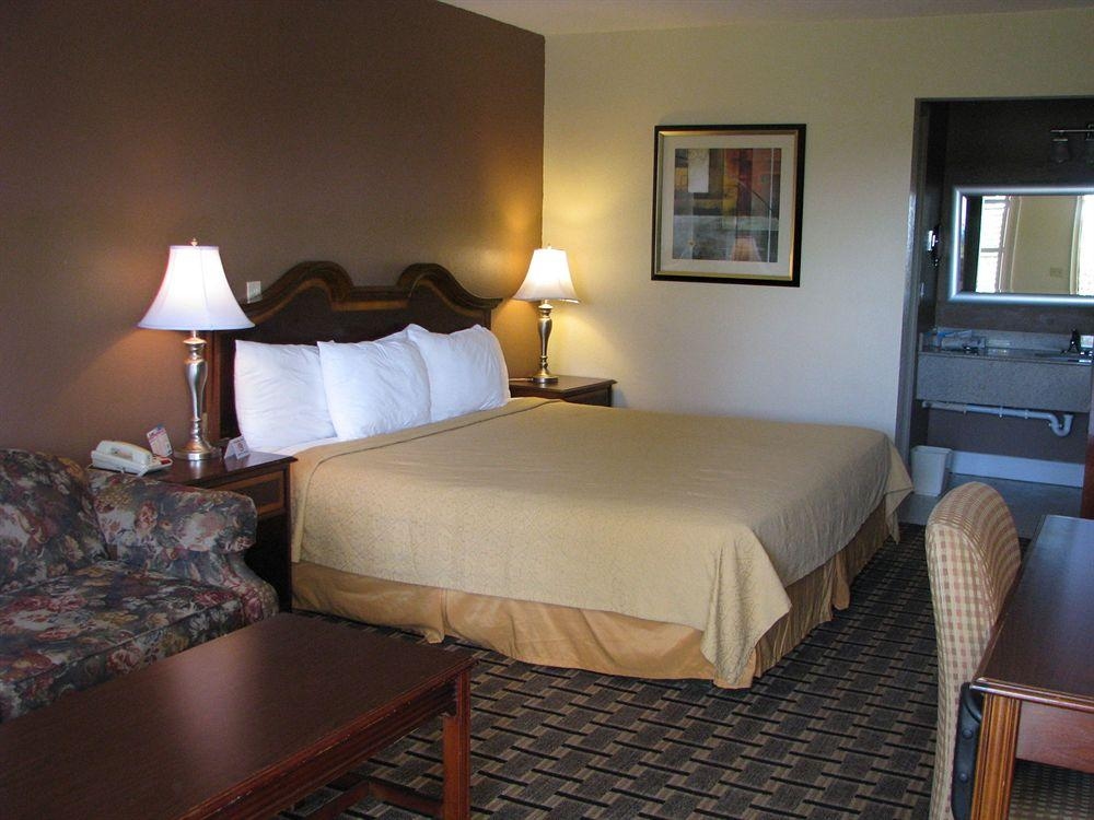 Creekside Lands Inn0