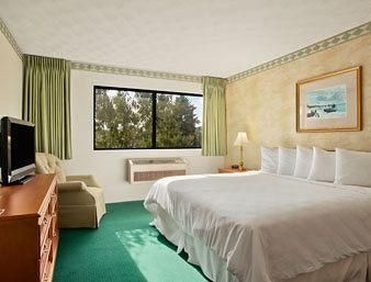 RAMADA MIDDLETOWN4