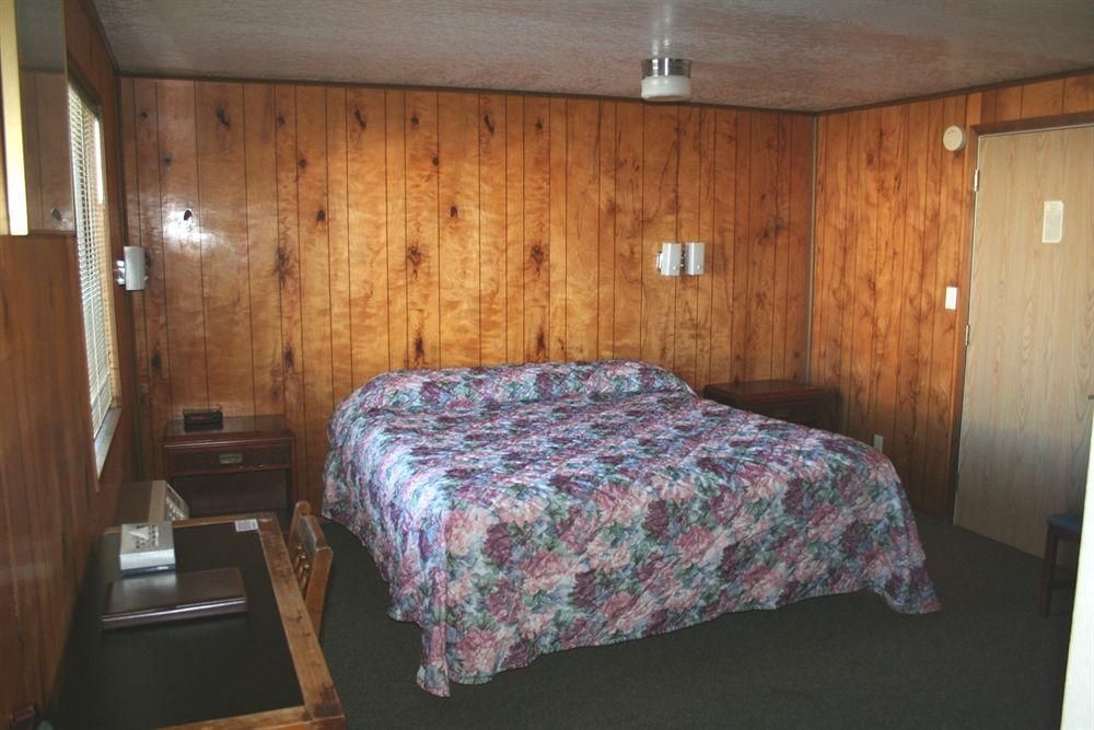 The Orca Inn2