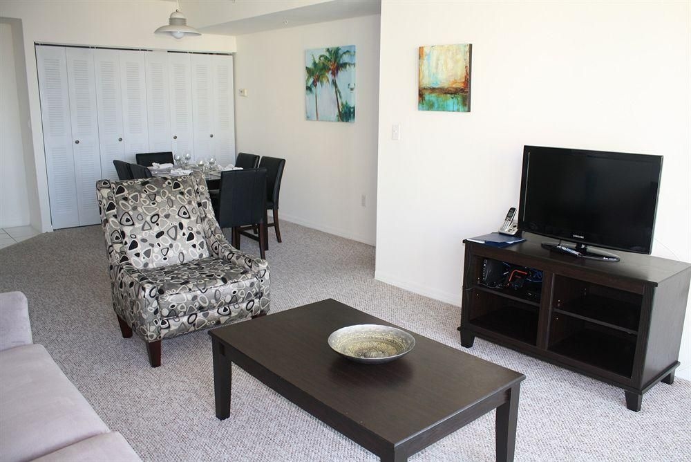 Miami Beach Intracoastal Apartments by Globe Quarters4