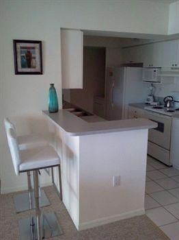 Miami Beach Intracoastal Apartments by Globe Quarters1