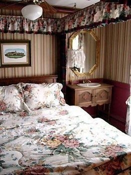 The Mansion Bed & Breakfast3
