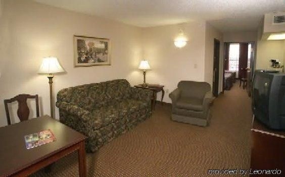 Wytestone Suites of Potomac Mills0