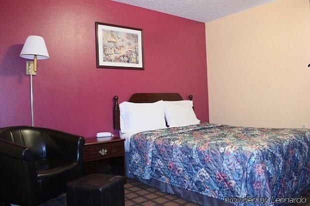 Holiday Lodge0