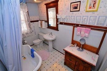 Franklin Victorian Bed & Breakfast0