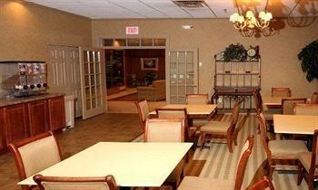 The Inn On Broadway2