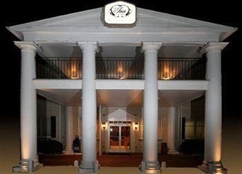 The Inn On Broadway0