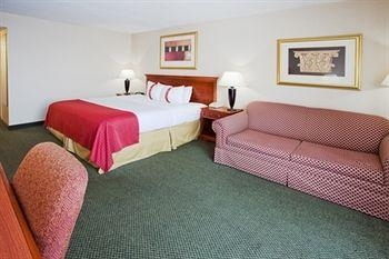 The Sanctuary Inn0