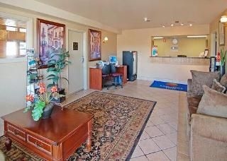 Comfort Inn Airport3