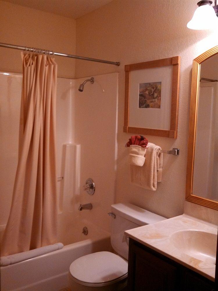 West Winds Lodge and Condos4
