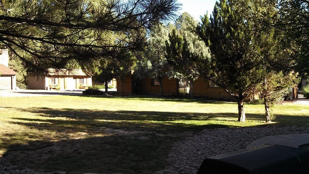 West Winds Lodge and Condos2