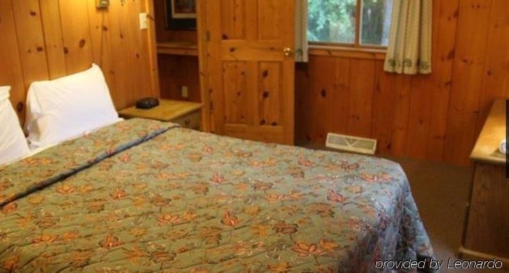 Holiday Acres Resort3