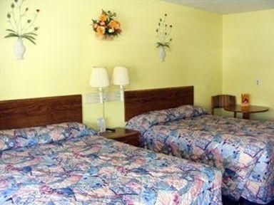 Arroyo Village Inn3