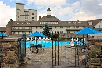 Inn at Pocono Manor0