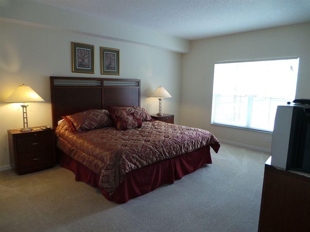 Shine Florida Management - Villa Rentals2