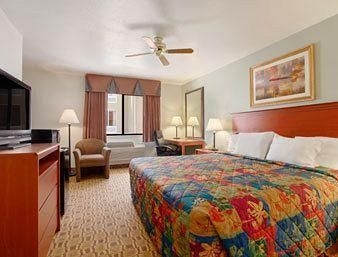 Days Inn Lamar1