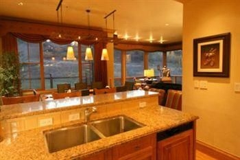 Owl Creek Homes1