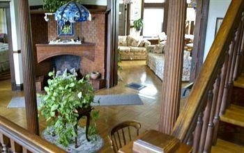 The Stonewall Jackson Inn3
